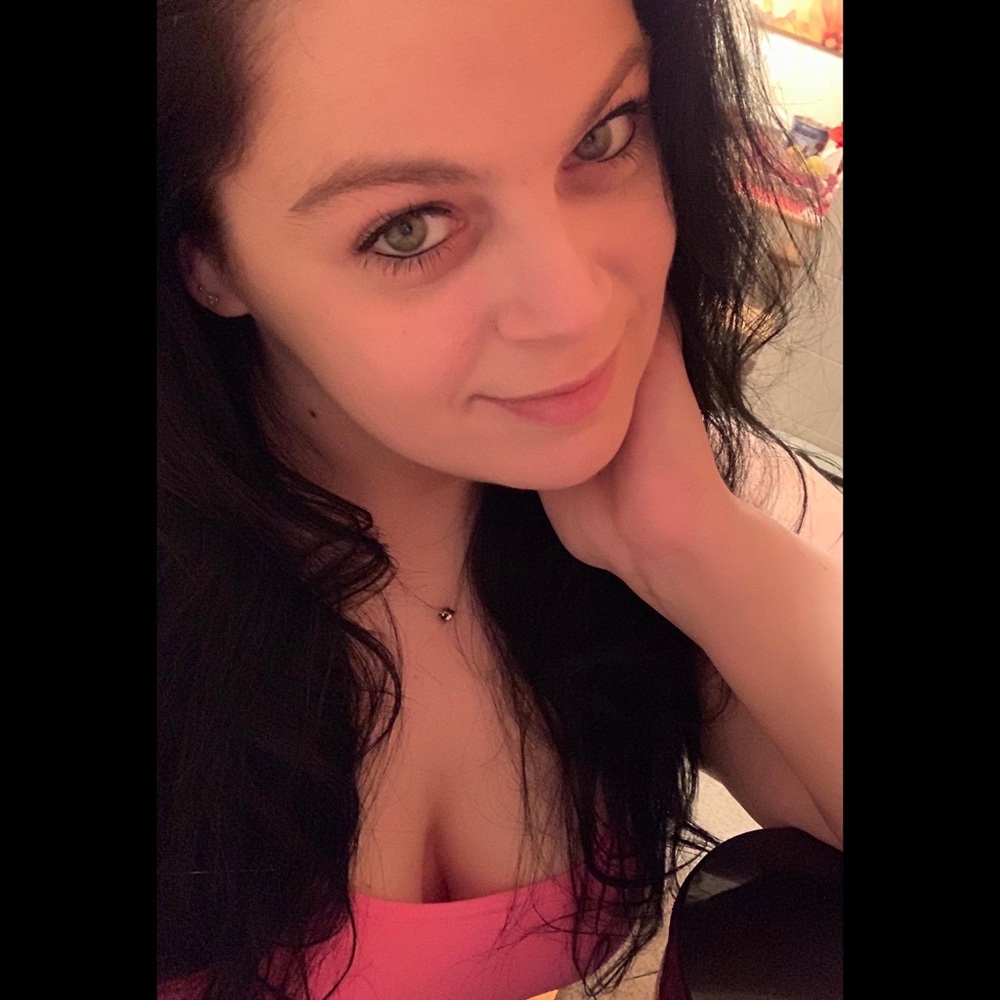 Meet your Posher, Pamela